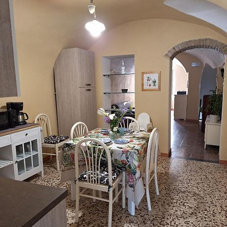Apartamento Casa Iris Cisano sul Neva Exterior foto